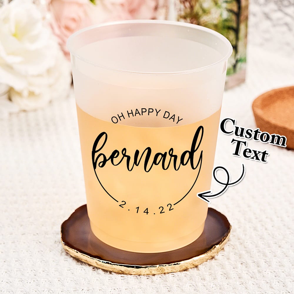 Personalized Plastic Cups for Weddings and Events – Circle Design with Custom Message, Name & Date